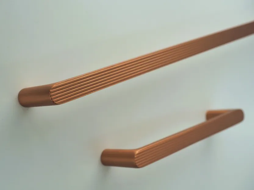 Uchwyt  meblowy 4734/128 złoty szampański matowy